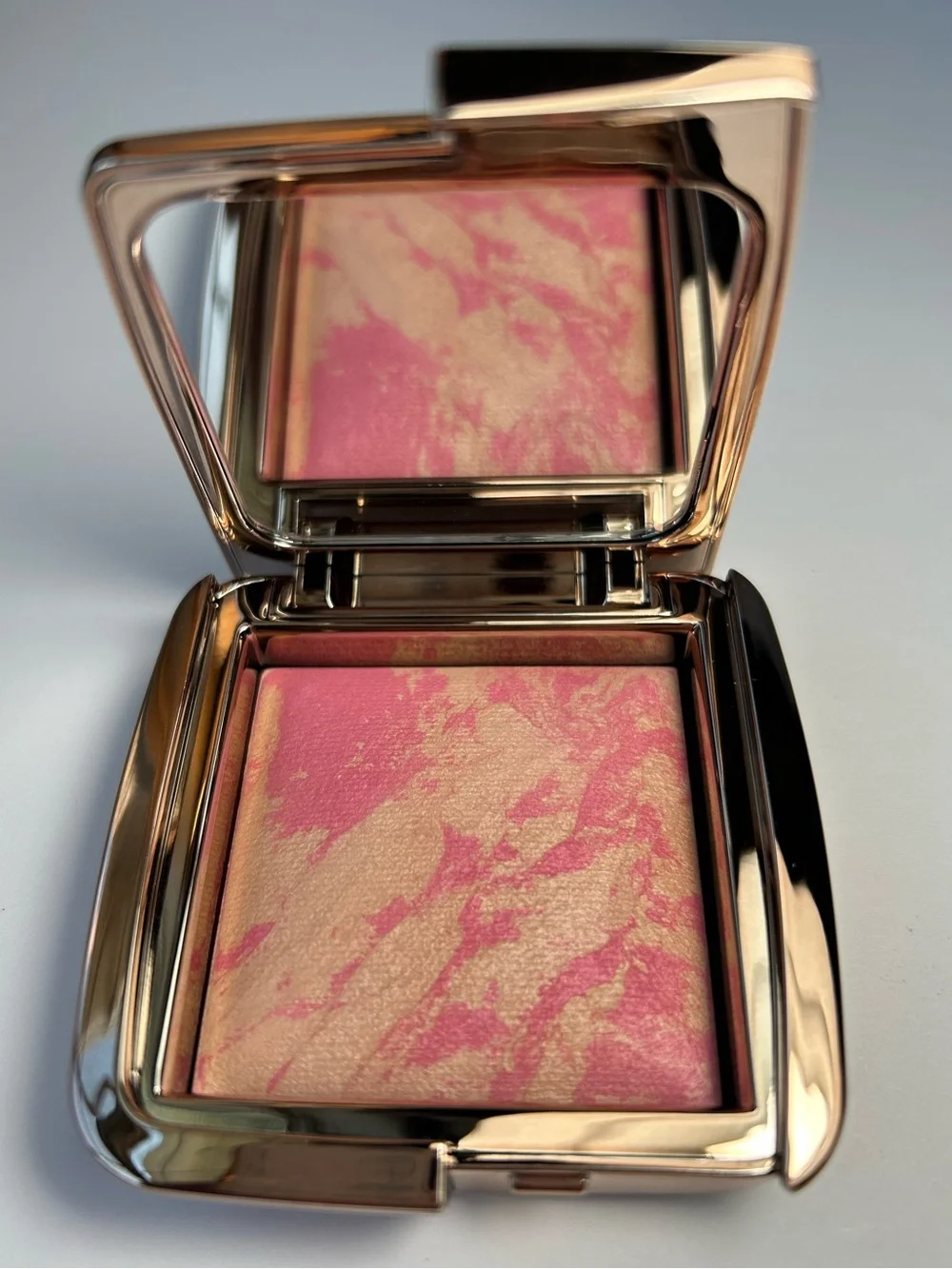 NWT🌷Hourglass Ambient Lighting Blush in Luminous Flush